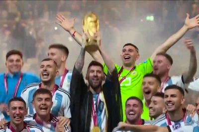 Argentina trở thành tân vương World Cup sau khi đánh bại Pháp