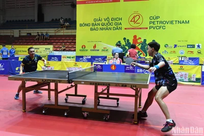 Nguyễn Anh Tú chiến thắng Đinh Anh Hoàng để mang chức vô địch về cho Hà Nội. 