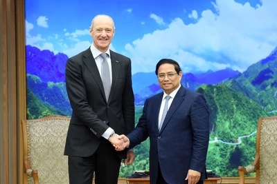 Thủ tướng Phạm Minh Chính tiếp ông Roland Busch, Chủ tịch kiêm Tổng giám đốc Tập đoàn Siemens AG. (Ảnh: TRẦN HẢI)