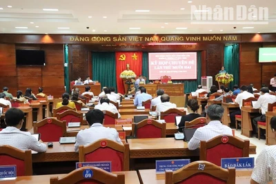 Quang cảnh kỳ họp.