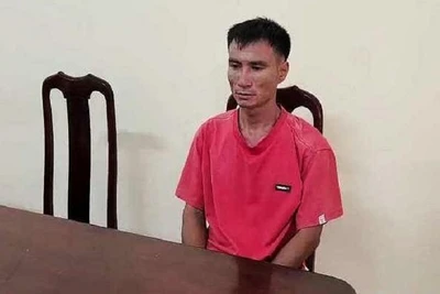 Đối tượng Viên Đình Mạnh tại cơ quan Công an.