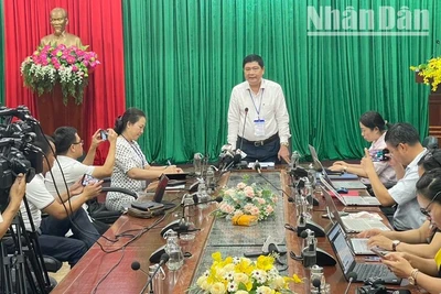 Giám đốc Sở Giáo dục và Đào tạo tỉnh Đắk Lắk Phạm Đăng Khoa, Phó Trưởng Ban Thường trực Ban Chỉ đạo thi cấp tỉnh, Chủ tịch Hội đồng thi tỉnh Đắk Lắk thông tin về kỳ thi tốt nghiệp trung học phổ thông quốc gia năm 2024 trên địa bàn tỉnh. 