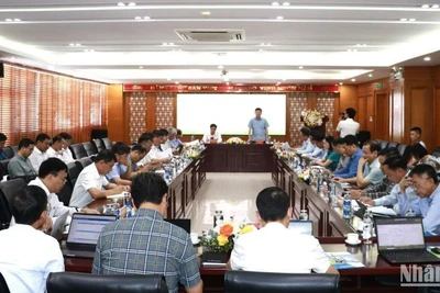 Lãnh đạo Tập đoàn TKV và các đơn vị khai thác than tại Quảng Ninh ở 3 vùng miền tây, Hạ Long và Cẩm Phả đã đánh giá kết quả sản xuất, kinh doanh trong 9 tháng và triển khai nhiệm vụ quý IV/2024.