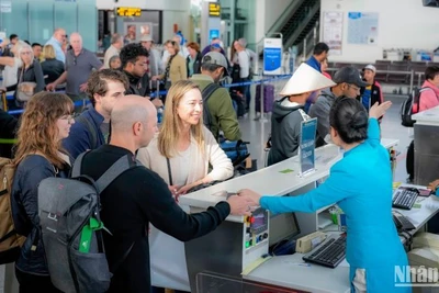 Khách bay quốc tế qua Cảng Hàng không quốc tế Nội Bài sau Tết nguyên đán Giáp Thìn tăng cao vượt đỉnh 2019.