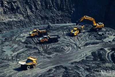 TKV phấn đấu trong tháng 6 sẽ sản xuất 3,12 triệu tấn than nguyên khai, tiêu thụ hơn 5 triệu tấn.