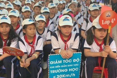 iRAP cùng với các đối tác như Quỹ AIP (Quỹ Phòng chống thương vong châu Á), Anditi và Đại học Zagreb (FPZ, FER),… sẽ cung cấp đánh giá Xếp hạng Sao trên toàn quốc về cơ sở hạ tầng đường bộ chung quanh trường học ở Việt Nam và hỗ trợ nâng cấp tại các trường có nguy cơ cao nhất.