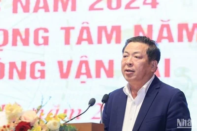 Bộ trưởng Giao thông vận tải Trần Hồng Minh.