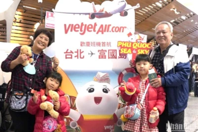 Chuyến bay đầu tiên của Vietjet kết nối đảo ngọc Phú Quốc với Đài Bắc (Đài Loan, Trung Quốc), đưa du khách từ Đài Bắc đến với Phú Quốc vào những ngày chớm xuân.