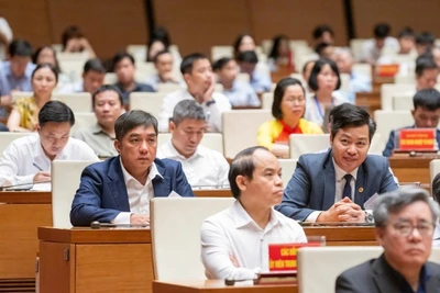 Đại diện các doanh nghiệp tư nhân tham dự Hội nghị toàn quốc quán triệt và triển khai thực hiện Nghị quyết số 66-NQ/TW và Nghị quyết số 68-NQ/TW ngày 18/5.