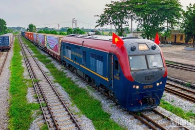 Từ ngày 11/9, ngành đường sắt sẽ vận chuyển miễn phí hàng cứu trợ của người dân các tỉnh ra phía bắc thông qua đầu mối là các cơ quan, tổ chức, đơn vị.