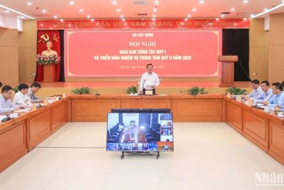 Bộ Xây dựng tổ chức họp giao ban quý I đánh giá tình hình triển khai các dự án trọng điểm, giải ngân,...