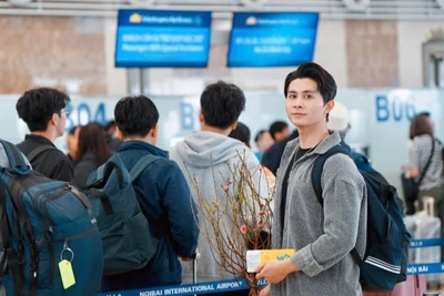 Bộ Xây dựng yêu cầu các hãng hàng không có kế hoạch tăng chuyến bay phục vụ trong các ngày cao điểm, bố trí giờ bay đêm để đáp ứng nhu cầu đi lại của hành khách trên cơ sở phù hợp với hạ tầng và bảo đảm an toàn bay.