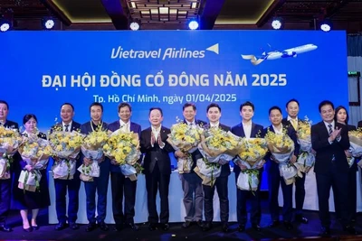Hội đồng quản trị và Ban Kiểm soát mới nhiệm kỳ 2025-2030 của Vietravel Airlines ra mắt. 
