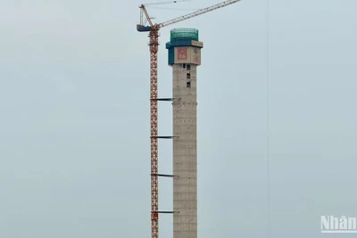 Đài Kiểm soát không lưu (ATCT) Long Thành đã hoàn thành phần bê-tông cốt thép đến cos 107,88m, vượt tiến độ kế hoạch hai tháng.