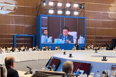 Các đại biểu tham dự Diễn đàn cấp cao giao thông bền vững toàn cầu tổ chức tại Bắc Kinh (Trung Quốc) trong các ngày từ 25 đến 27/9.