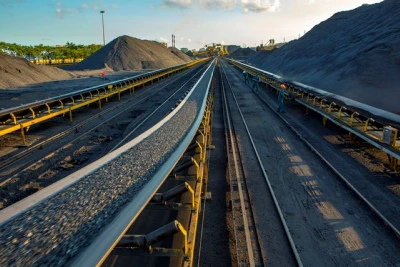 Chế biến than tiêu thụ tại Công ty Tuyển than Cửa Ông.