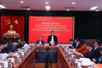 Đồng chí Nguyễn Xuân Thắng, Ủy viên Bộ Chính trị, Giám đốc Học viện Chính trị quốc gia Hồ Chí Minh, Chủ tịch Hội đồng Lý luận Trung ương, Trưởng Ban chỉ đạo Hội thi giảng viên dạy giỏi toàn quốc các trường chính trị tỉnh, thành phố trực thuộc Trung ương lần thứ 9, năm 2025 tại cuộc họp Ban chỉ đạo, Ban Tổ chức về kế hoạch triển khai các nội dung công việc liên quan tổ chức Hội thi.