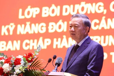 Đồng chí Tổng Bí thư, Chủ tịch nước Tô Lâm phát biểu ý kiến chỉ đạo tại Lễ khai giảng.