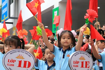 Học sinh Trường tiểu học Kim Liên, Hà Nội, trong lễ khai giảng năm học mới 2023-2024. (Ảnh NAM NGUYỄN)