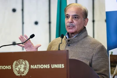 Thủ tướng Pakistan Shehbaz Sharif phát biểu tại một cuộc họp báo trong Hội nghị thượng đỉnh về khả năng phục hồi khí hậu ở Pakistan, vài tháng sau lũ lụt nghiêm trọng ở nước này, tại trụ sở Liên hợp quốc ở Geneva (Thụy Sĩ) ngày 9/1/2023. Ảnh: REUTERS