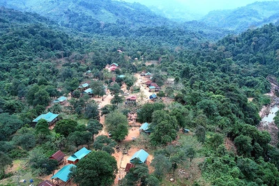 Bản Dốc Mây, xã Trường Sơn nhìn từ trên cao.