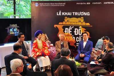 Lễ khai trương dự án Đế đô khảo cổ ký tại Trung tâm bảo tồn di tích Cố đô Huế.