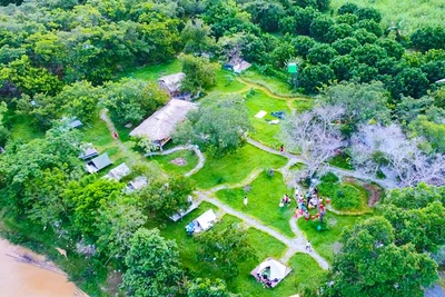 Nhờ phát triển mô hình du lịch cộng đồng, nên việc bảo vệ rừng ở xã Phước Bình, huyện Bác Ái ngày càng lan tỏa và hiệu quả, đã tạo nên cảnh quan hùng vĩ giữa đại ngàn.