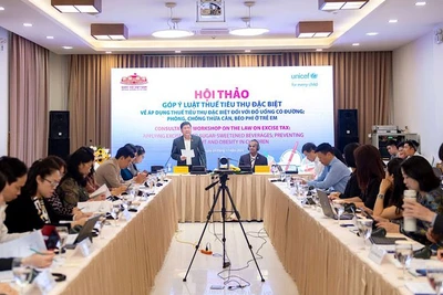 Toàn cảnh Hội thảo góp ý Luật Thuế tiêu thụ đặc biệt về áp dụng thuế tiêu thụ đặc biệt đối với đồ uống có đường; phòng, chống thừa cân, béo phì ở trẻ em.