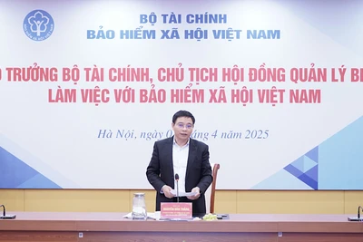 Bộ trưởng Tài chính Nguyễn Văn Thắng, Chủ tịch Hội đồng quản lý Bảo hiểm xã hội chủ trì phiên họp Hội đồng Quản lý Bảo hiểm xã hội thường kỳ quý I/2025.
