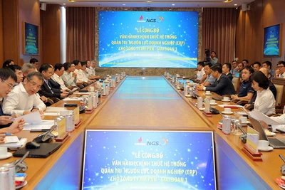 Toàn cảnh buổi lễ.