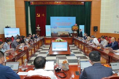 Trưởng ban Truyền thông và Văn hóa doanh nghiệp PVN Trần Quang Dũng phát biểu tại tọa đàm