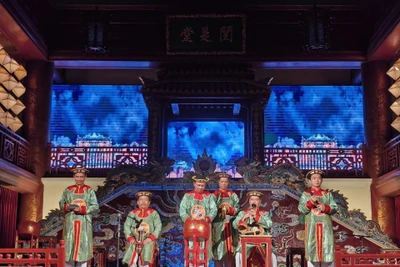 Trình diễn Nhã nhạc Cung đình Huế tại Nhà hát Duyệt Thị Đường. Ảnh: Xuân Thao