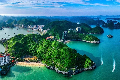 Quần đảo Cát Bà - nơi đang được định hướng phát triển thành một "tiểu Maidives của châu Á".