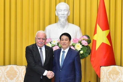 Chủ tịch nước Lương Cường tiếp Đặc phái viên của Tổng thống Palestine.