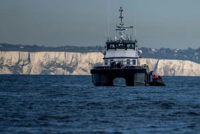 Trên eo biển Manche. (Ảnh: Reuters)