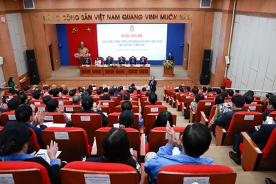 Toàn cảnh Hội nghị Ban chấp hành lần thứ 2, khóa XIII Tổng Liên đoàn Lao động Việt Nam.