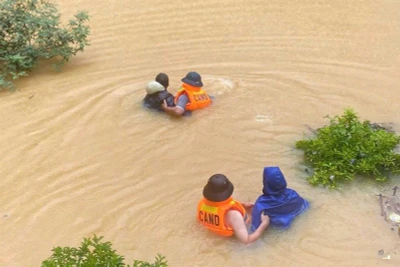 Huy động 150 nghìn lượt cán bộ, chiến sĩ hỗ trợ nhân dân phòng, chống, ứng phó, cứu trợ, cứu hộ, cứu nạn.