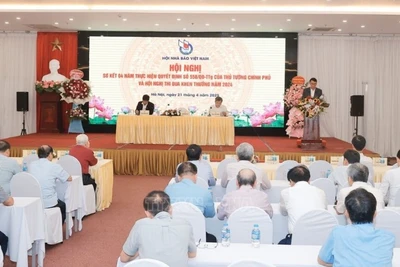 Toàn cảnh hội nghị.