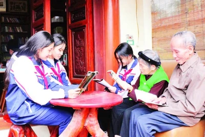 Thư viện làng cò Đông Xuyên là điểm đến yêu thích của người dân địa phương và các em học sinh.