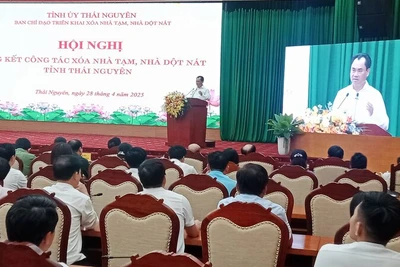 Đồng chí Trịnh Việt Hùng, Bí thư Tỉnh Thái Nguyên phát biểu chỉ đạo hội nghị.