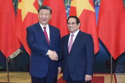 Thủ tướng Phạm Minh Chính đón Tổng Bí thư, Chủ tịch Trung Quốc Tập Cận Bình.