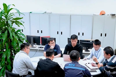 Nhóm kỹ sư - Trung tâm Khai thác ga Nội Bài.