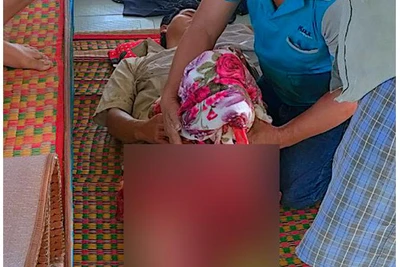 Ngay khi vào đất liền, ngư dân Huỳnh Văn Chí được đưa ngay đến Trạm Y tế Sông Đốc để được chăm sóc, chữa trị.