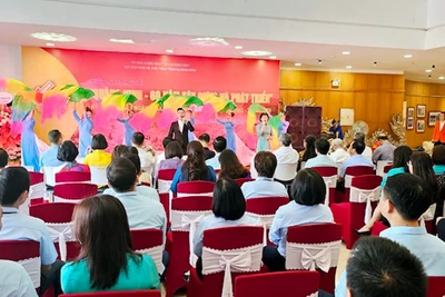 Quang cảnh lễ khai mạc Triển lãm "Quảng Ninh - 60 năm xây dựng và phát triển".