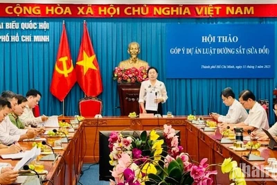 Các đại biểu đã có những đóng góp về nhiều nội dung trong dự thảo.