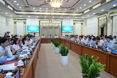 Quang cảnh buổi họp.