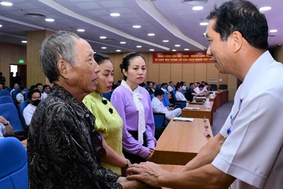 Thiếu tướng Trần Quốc Việt, Bí thư Đảng uỷ, Giám đốc Bệnh viện Quân y 175 xúc động chia sẻ và tri ân gia đình người hiến tạng.