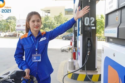 Thông tư 18/2025/TT-BCT: Sửa đổi, bổ sung, bãi bỏ một số quy định về kinh doanh xăng dầu