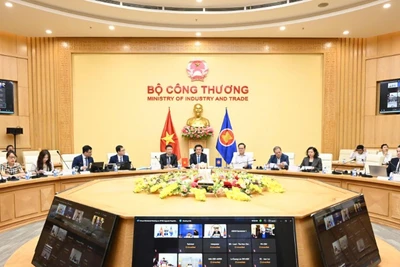 Hội nghị Bộ trưởng Kinh tế ASEAN đặc biệt lần thứ hai về đàm phán nâng cấp Hiệp định Thương mại Hàng hóa ASEAN (ATIGA) đã diễn ra theo hình thức trực tuyến.