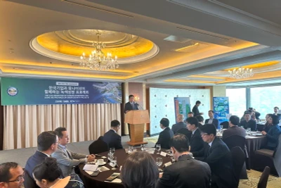 Quang cảnh buổi tọa đàm thúc đẩy tăng trưởng xanh.